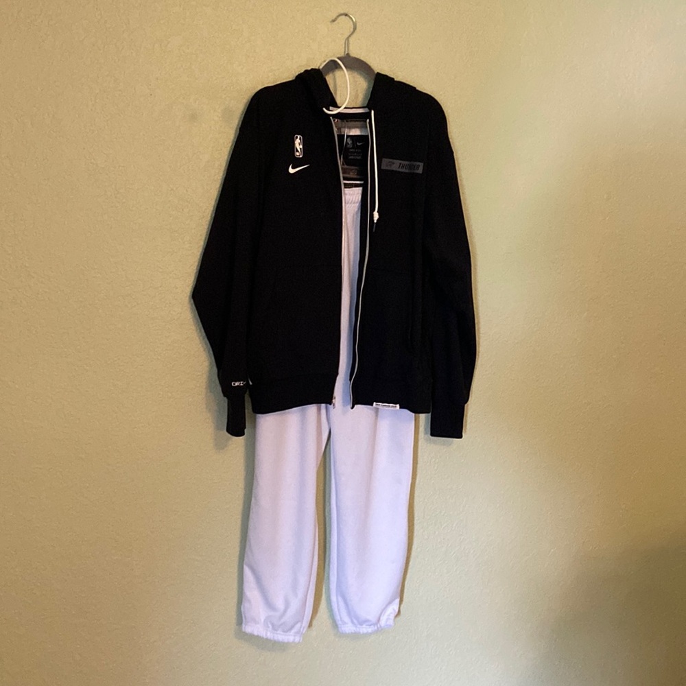 Nike Thunder jacket hoodie and sweatpants